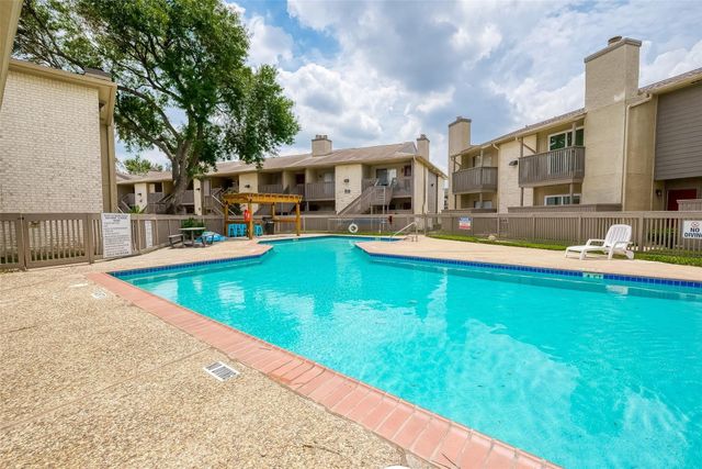 1900 Bay Area Boulevard 102, Houston, TX 77058