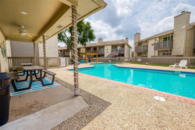 1900 Bay Area Boulevard 102, Houston, TX 77058