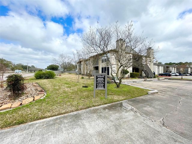 1900 Bay Area Boulevard 102, Houston, TX 77058