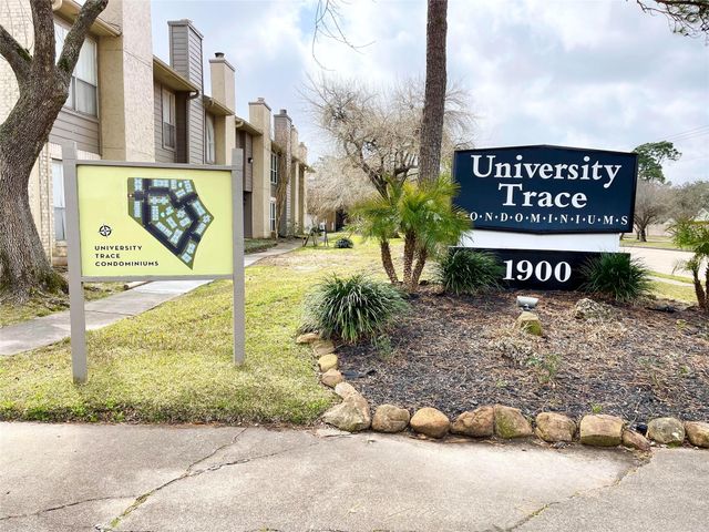 1900 Bay Area Boulevard 102, Houston, TX 77058