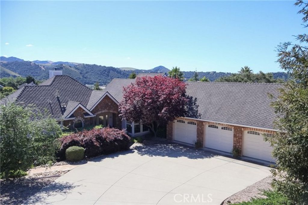 560 Stagecoach Road, Arroyo Grande, CA 93420