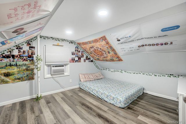 18 Cambridge Avenue, Bethpage, NY 11714