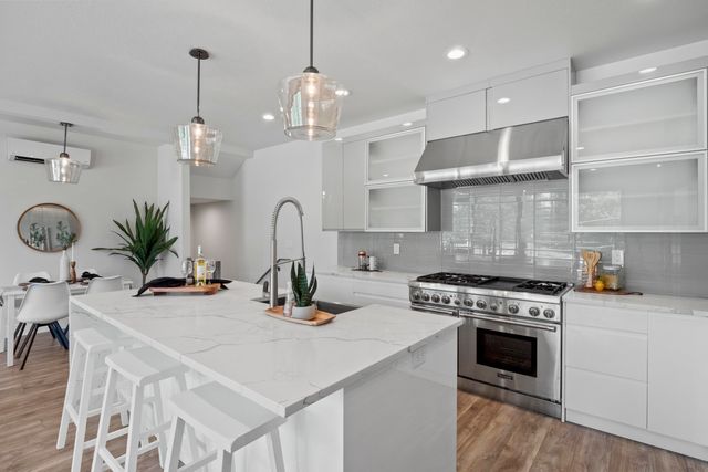 8928 E South Riverway Ave, Millwood, WA 99212