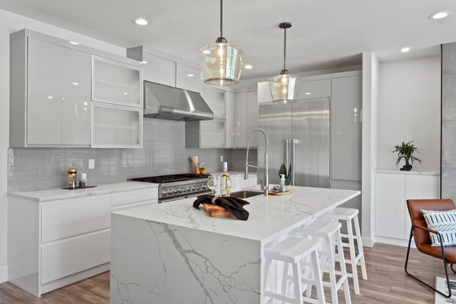 8928 E South Riverway Ave, Millwood, WA 99212