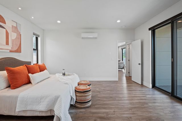 8928 E South Riverway Ave, Millwood, WA 99212