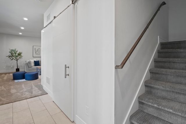 8928 E South Riverway Ave, Millwood, WA 99212