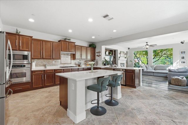 1128 Southbridge Cir, Lincoln, CA 95648