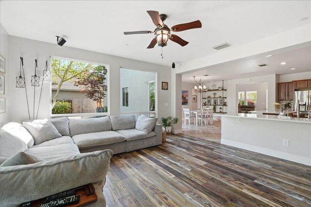 1128 Southbridge Cir, Lincoln, CA 95648