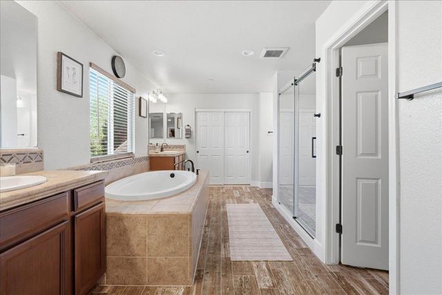 1128 Southbridge Cir, Lincoln, CA 95648