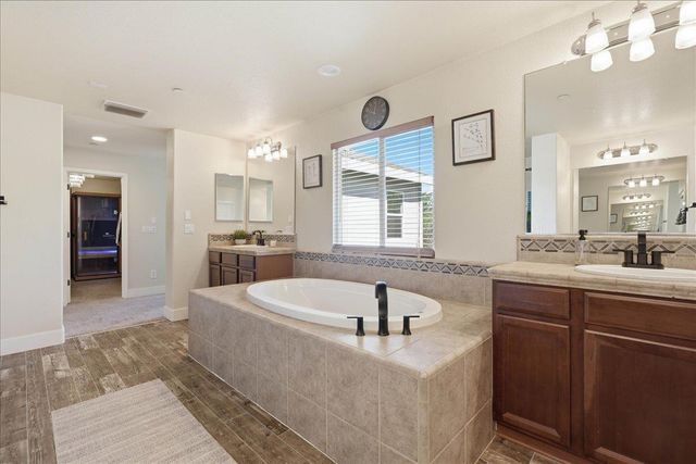 1128 Southbridge Cir, Lincoln, CA 95648