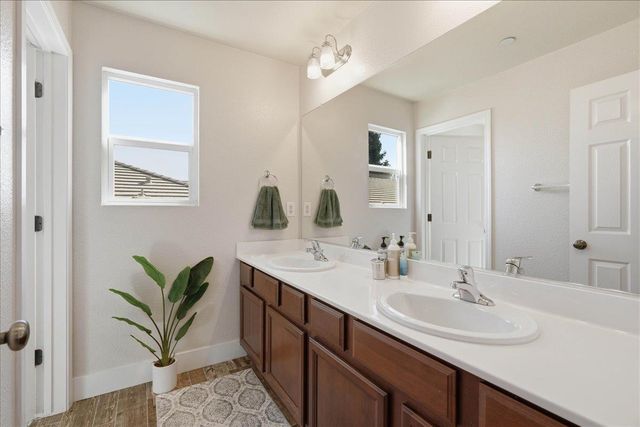 1128 Southbridge Cir, Lincoln, CA 95648