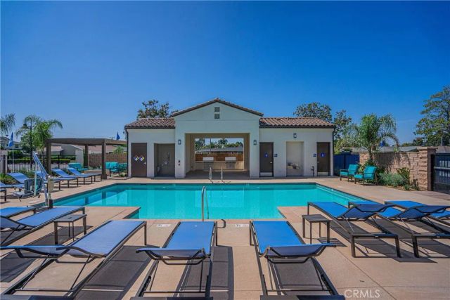 2317 W Broadway 6, Anaheim, CA 92804