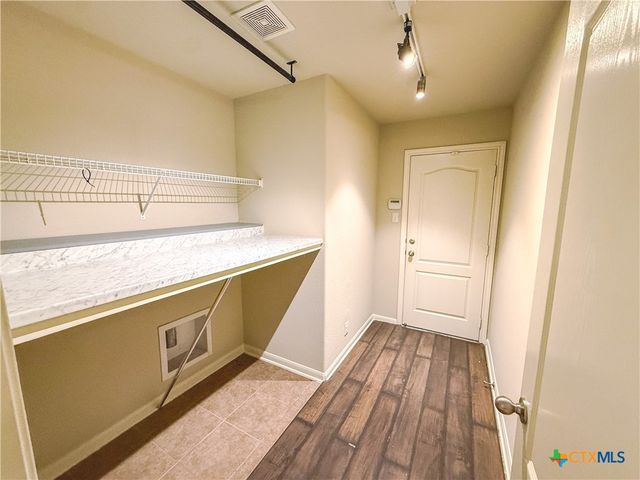 5423 Southern Oaks, San Antonio, TX 78261