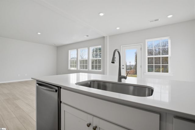 113 Farmwell Drive, Woodruff, SC 29388