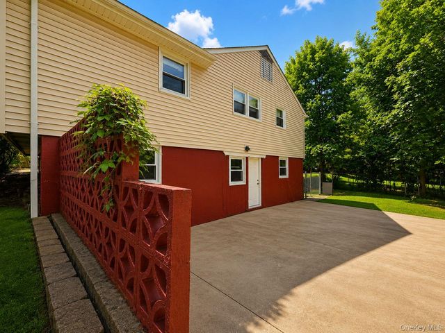 19 Stewart Place, Spring Valley, NY 10977