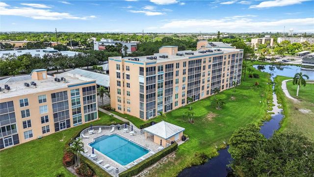 4550 PINEBROOK CIRCLE 605, Bradenton, FL 34209