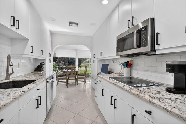 103 Bridgewood Court, Boca Raton, FL 33434