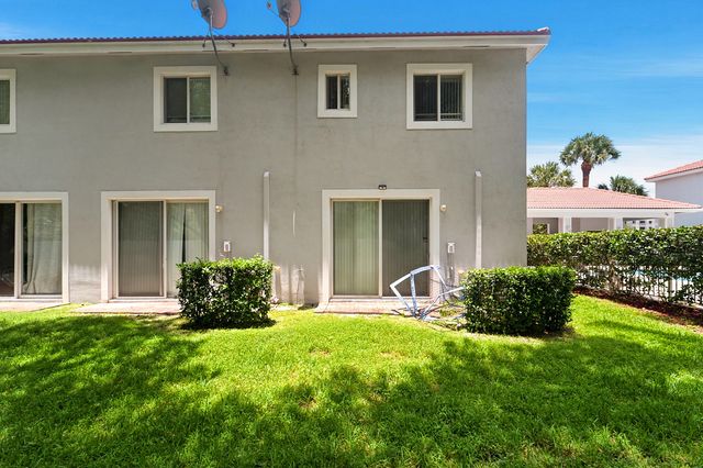 6720 CYPRESS WALK Terrace, Tamarac, FL 33321