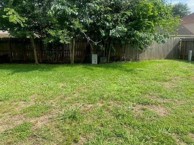 1938 Courtside Place Drive, Missouri City, TX 77489