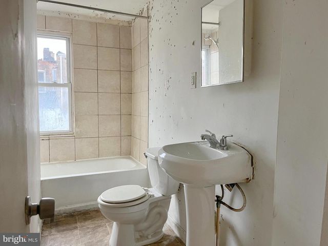 2452 ETTING ST, Baltimore, MD 21217