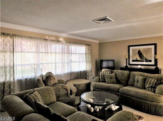 4479 Lakewood BLVD, Naples, FL 34112