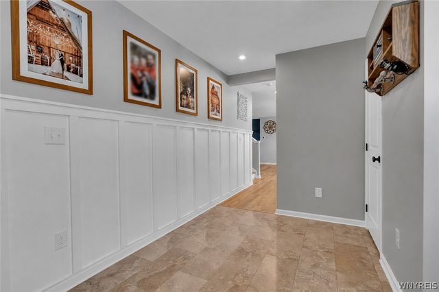 141 Florence Lane, Amherst, NY 14228