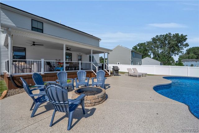 141 Florence Lane, Amherst, NY 14228