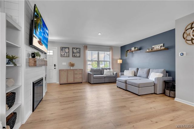 141 Florence Lane, Amherst, NY 14228