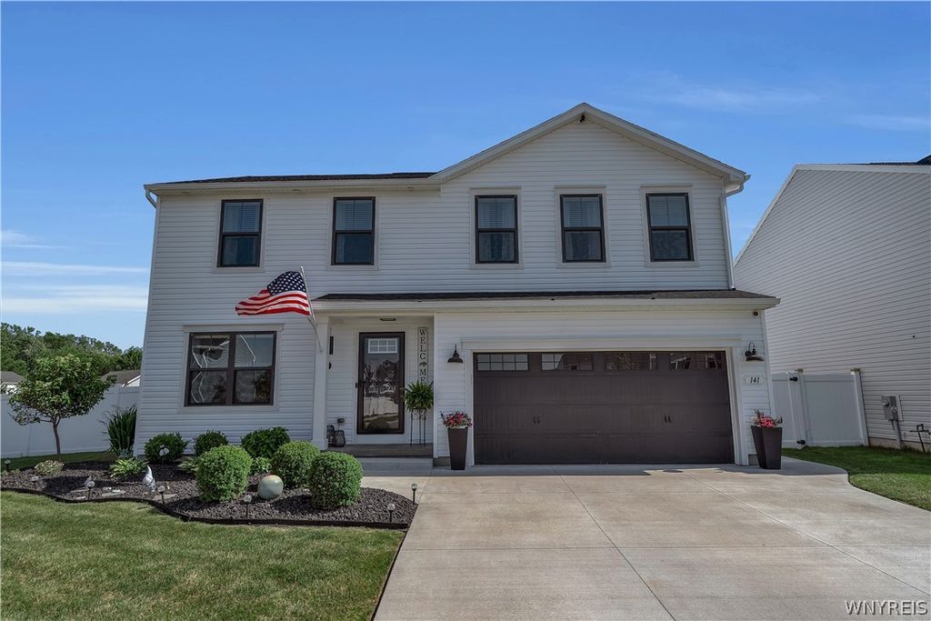 141 Florence Lane, Amherst, NY 14228