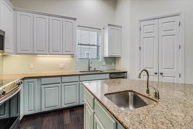 14910 Leeward Drive 304, Corpus Christi, TX 78418