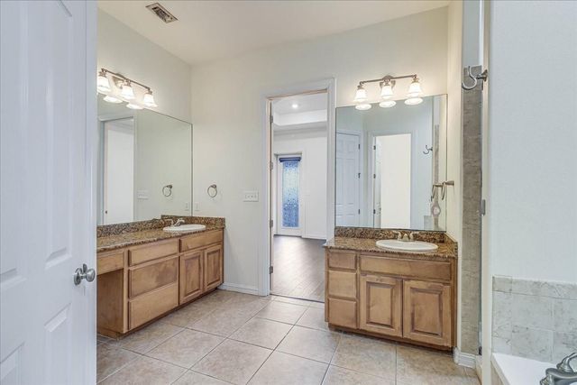 14910 Leeward Drive 304, Corpus Christi, TX 78418