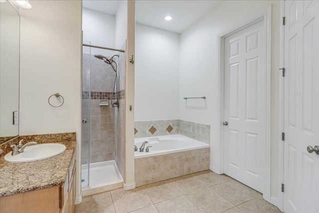 14910 Leeward Drive 304, Corpus Christi, TX 78418