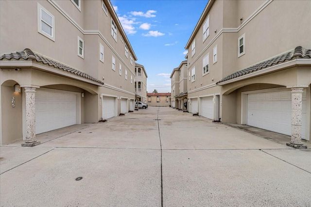 14910 Leeward Drive 304, Corpus Christi, TX 78418