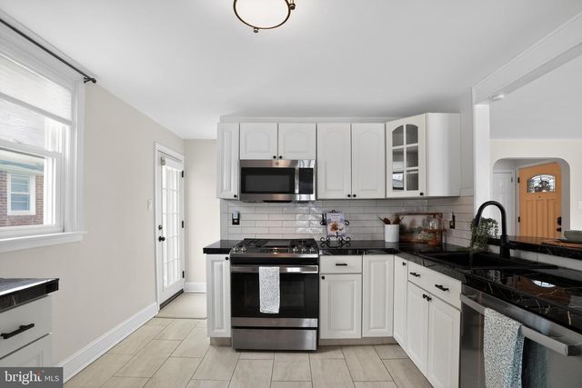 2158 6TH AVE, Morton, PA 19070