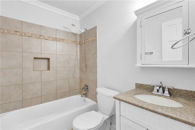 182 Belfast SW Court, Mableton, GA 30126