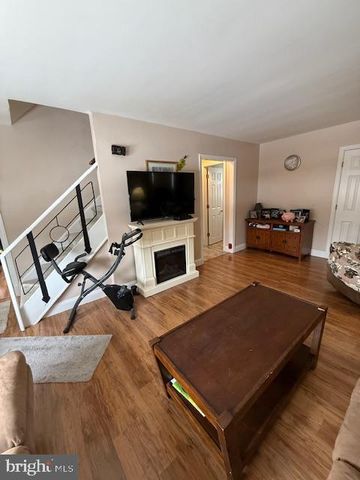 5501 RIVER RD, Pennsauken, NJ 08110