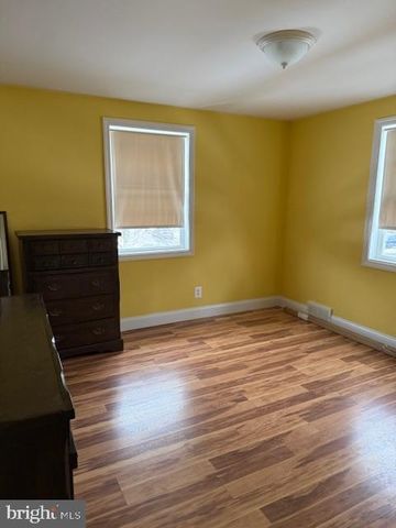 5501 RIVER RD, Pennsauken, NJ 08110