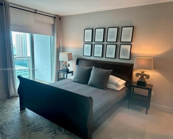 950 Brickell Bay Drive 2104, Miami, FL 33131