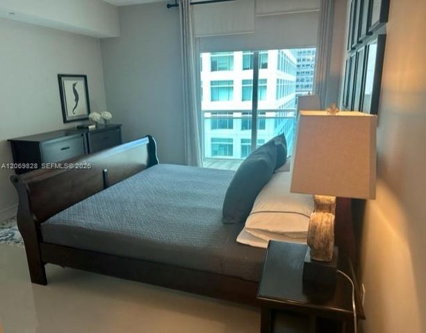 950 Brickell Bay Drive 2104, Miami, FL 33131