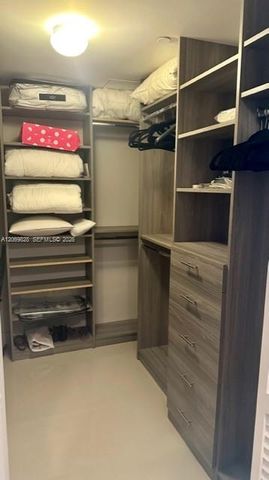 950 Brickell Bay Drive 2104, Miami, FL 33131