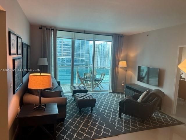 950 Brickell Bay Drive 2104, Miami, FL 33131