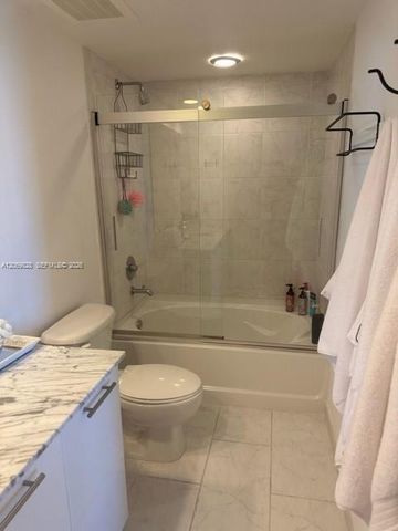 950 Brickell Bay Drive 2104, Miami, FL 33131