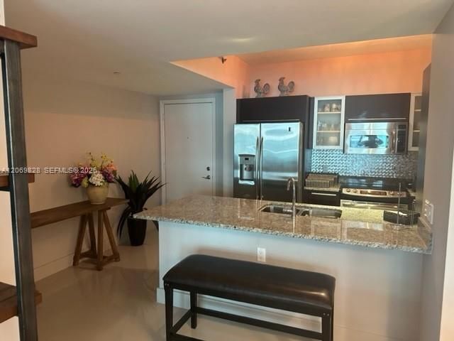 950 Brickell Bay Drive 2104, Miami, FL 33131