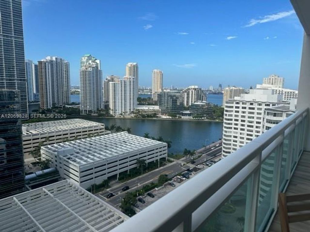 950 Brickell Bay Drive 2104, Miami, FL 33131