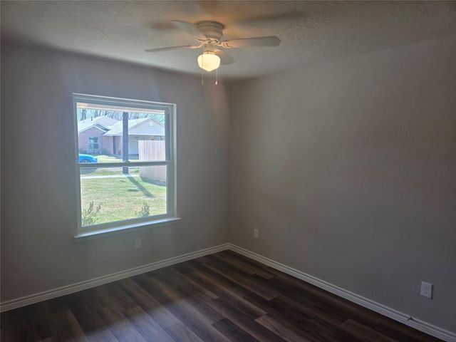 9827 Pelsey Street, Houston, TX 77029