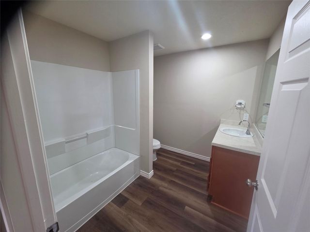 9827 Pelsey Street, Houston, TX 77029