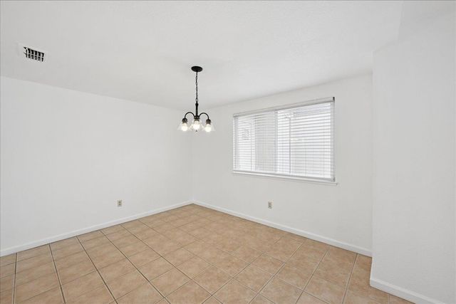 6830 Calvine Rd, Sacramento, CA 95823