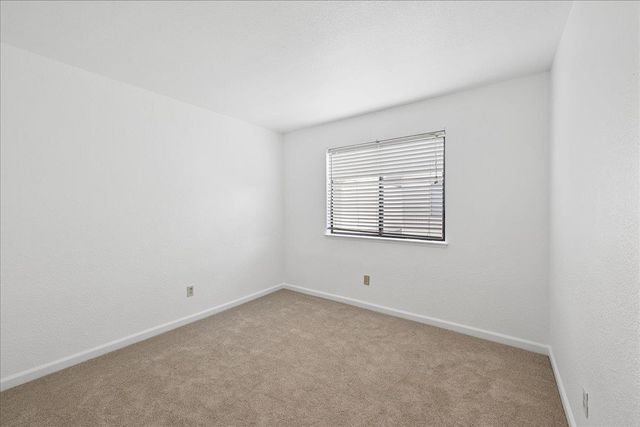 6830 Calvine Rd, Sacramento, CA 95823