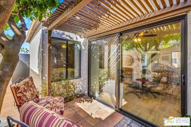 2247 Miramonte Circle C, Palm Springs, CA 92264