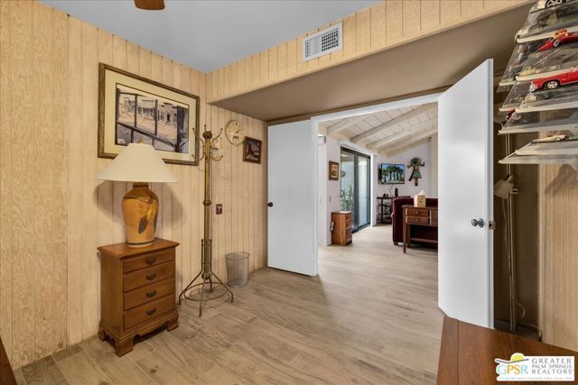 2247 Miramonte Circle C, Palm Springs, CA 92264